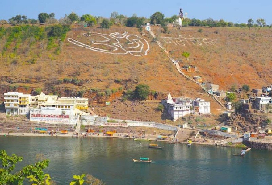 Parikrama path around Mandhata island, Omkareshwar